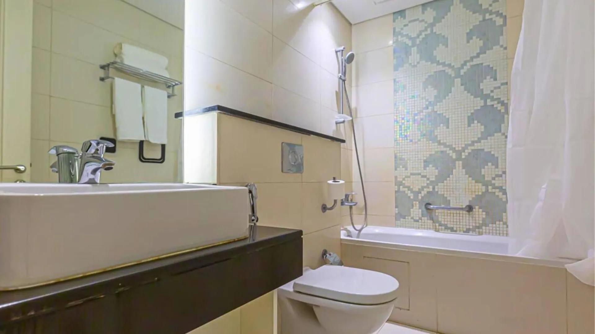 Luxury 2Br - 10 Mins To Burj Khalifa - 302 Apartamento Dubai 0*,